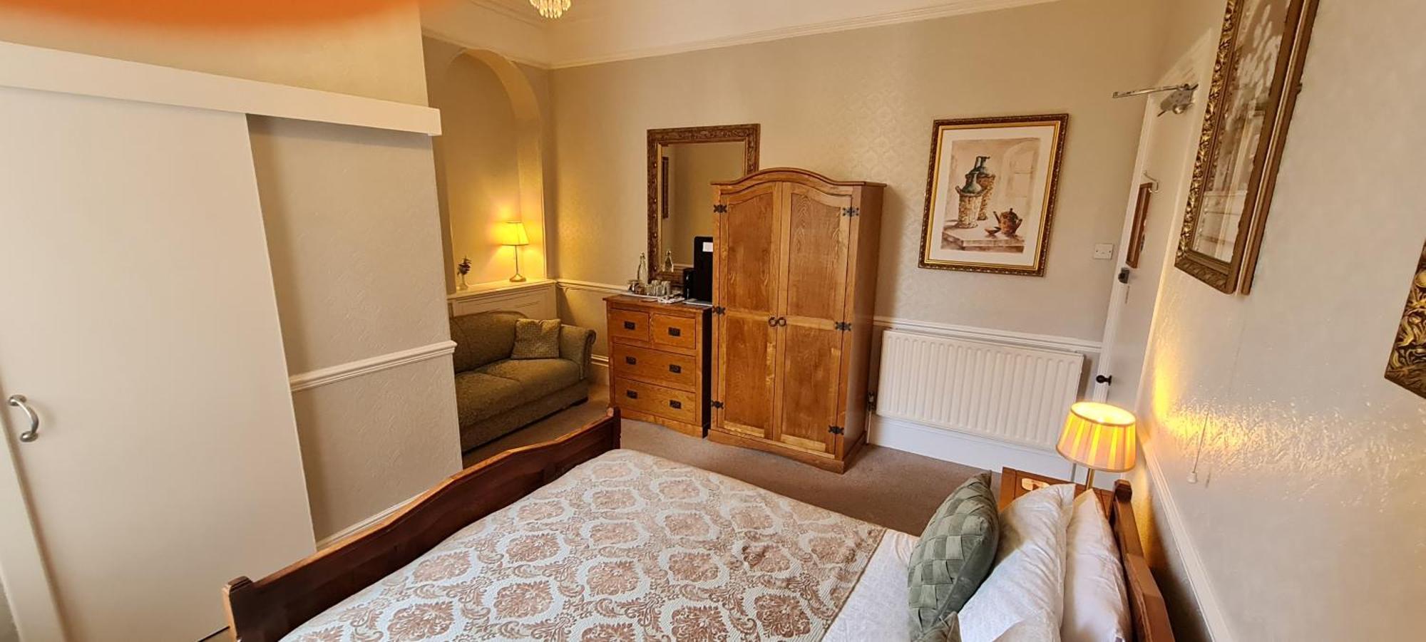 The Pendennis 4*